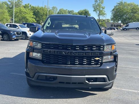 Used 2021 Chevrolet Silverado 1500 Custom image 2