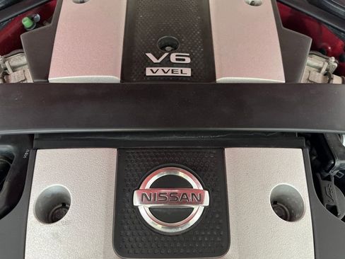 Used 2010 Nissan 370Z Touring w/ Sport Pkg RWD image 10
