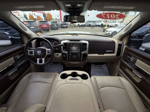 Used 2017 RAM 2500 Laramie w/ Convenience Group image 14