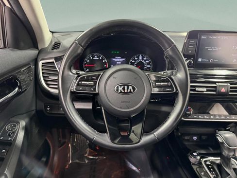Used 2021 Kia Seltos EX image 13
