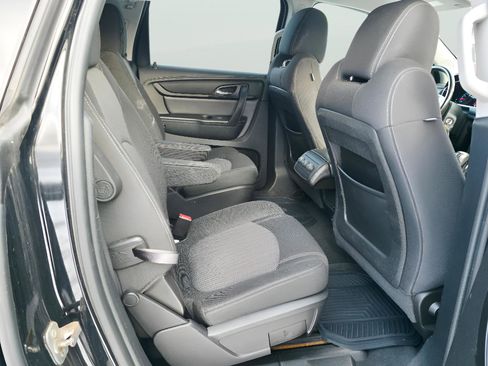 Used 2017 Chevrolet Traverse LT image 13