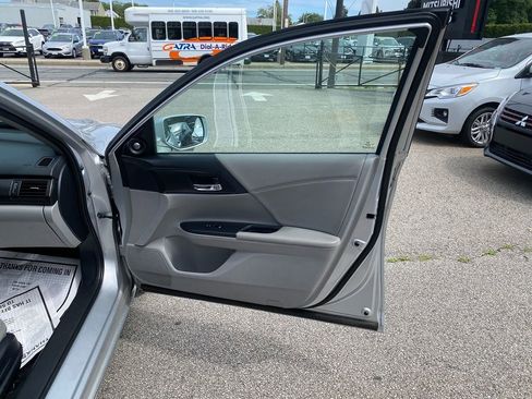 Used 2014 Honda Accord EX-L image 37