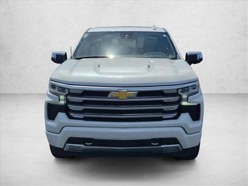 Certified 2024 Chevrolet Silverado 1500 High Country AWD/4WD image 2