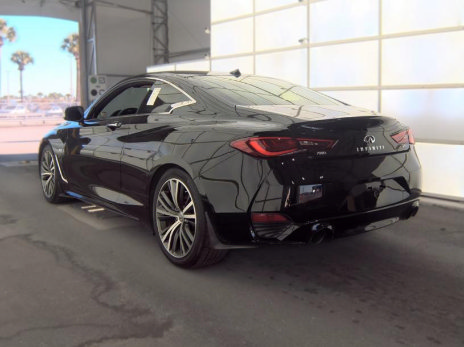 Used 2018 INFINITI Q60 3.0t Luxe w/ Sensory Package 3.0T Luxe AWD/4WD image 5