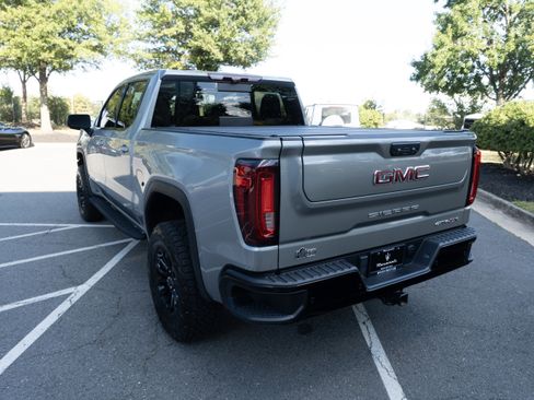 Used 2023 GMC Sierra 1500 AT4X image 7