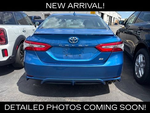 Used 2019 Toyota Camry SE FWD image 6