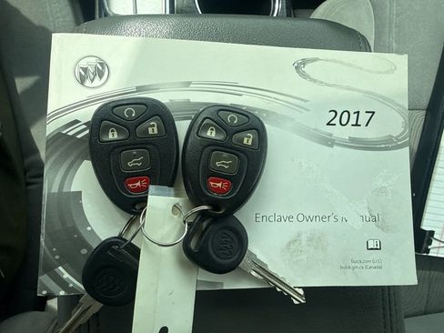 Used 2017 Buick Enclave Convenience FWD image 25