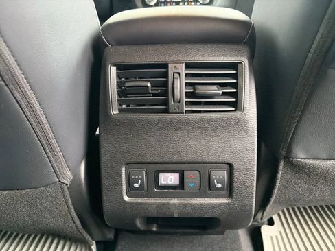 Used 2024 Mitsubishi Outlander SEL AWD/4WD image 47