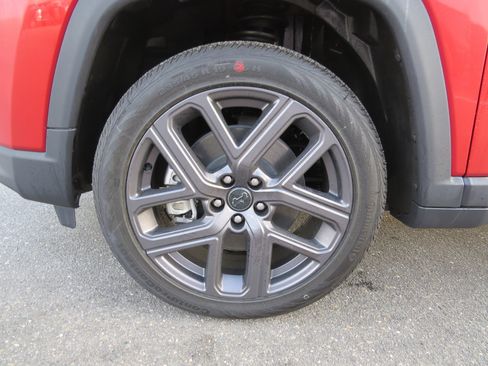 New 2026 Jeep Compass Latitude image 12