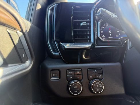 Used 2023 Chevrolet Silverado 1500 LT Trail Boss w/ Convenience Package II image 22