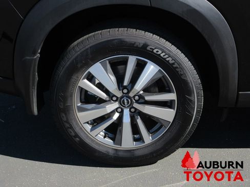 Used 2024 Nissan Pathfinder SL AWD/4WD image 3