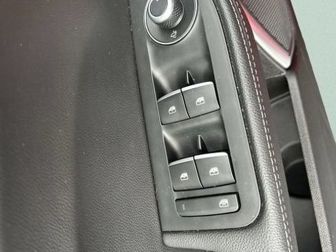 Used 2023 Alfa Romeo Giulia Veloce RWD image 22