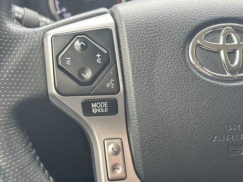 Used 2024 Toyota 4Runner TRD Sport AWD/4WD image 18