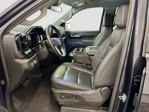 Used 2025 GMC Sierra 1500 SLT AWD/4WD image 13