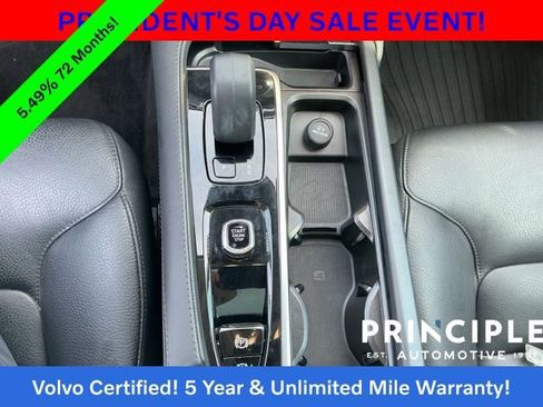 Certified 2023 Volvo XC90 B6 Core w/ Climate Package image 25