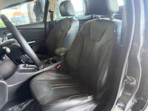Used 2013 Ford Focus SE FWD image 15
