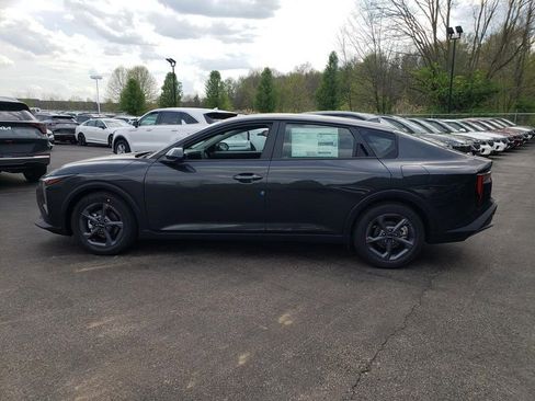 New 2026 Kia K4 FWD image 3