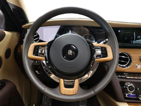 Used 2022 Rolls-Royce Ghost w/ Ghost Package AWD/4WD image 29