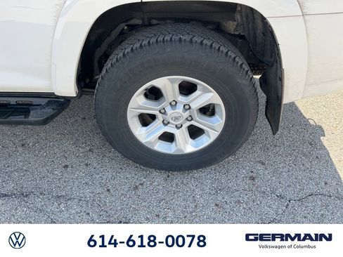 Used 2022 Toyota 4Runner SR5 Premium w/ Moonroof Package image 19