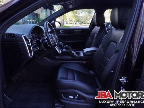 Used 2020 Porsche Cayenne AWD/4WD image 75