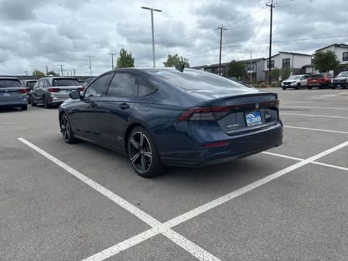 Used 2026 Honda Accord SE image 3