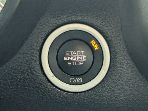 Used 2020 RAM 1500 Laramie RWD image 40
