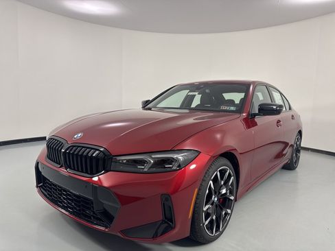 New 2026 BMW 330i xDrive Sedan w/ M Sport Package AWD/4WD image 3