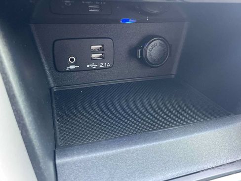 Used 2021 Subaru Forester Limited w/ Popular Package #3 AWD/4WD image 25