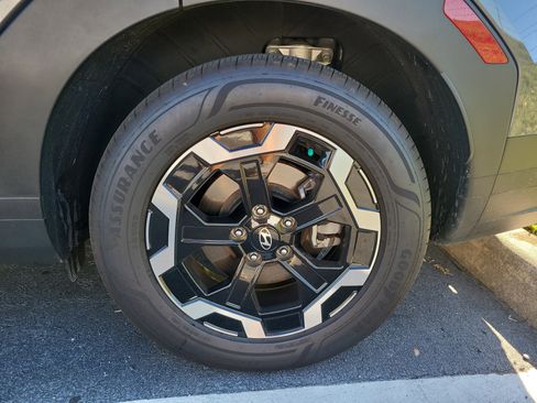 Used 2025 Hyundai Santa Fe SEL w/ Tow & Go Package FWD image 8