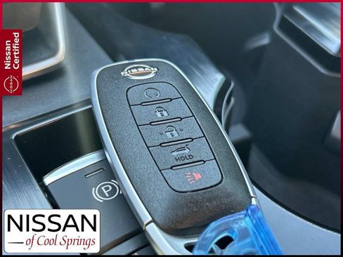 Certified 2026 Nissan Rogue SV FWD image 34