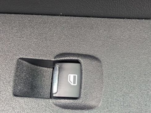 Used 2024 Ford Edge SE AWD/4WD image 32