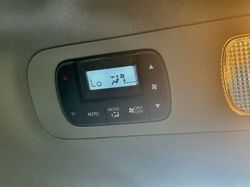 Used 2023 Honda Odyssey Touring image 19