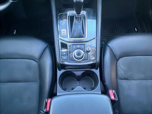 Used 2017 MAZDA CX-5 Touring w/ Preferred Equipment Package image 14