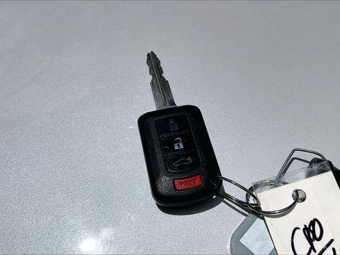 Used 2017 Mitsubishi Lancer ES FWD image 17