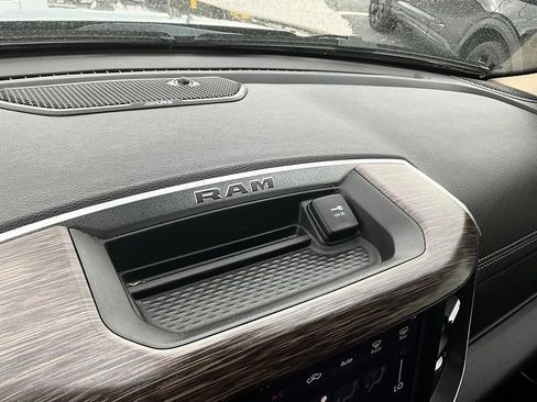 Used 2019 RAM 1500 Laramie AWD/4WD image 20