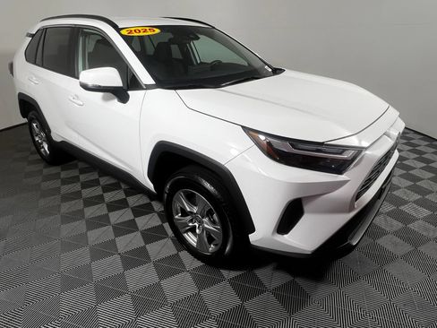 Certified 2025 Toyota RAV4 XLE AWD/4WD image 3