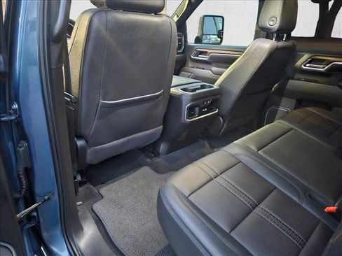 Used 2025 Chevrolet Silverado 2500 High Country w/ Technology Package image 11