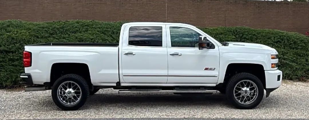 Used 2019 Chevrolet Silverado 3500 LTZ w/ Duramax Plus Package AWD/4WD image 5