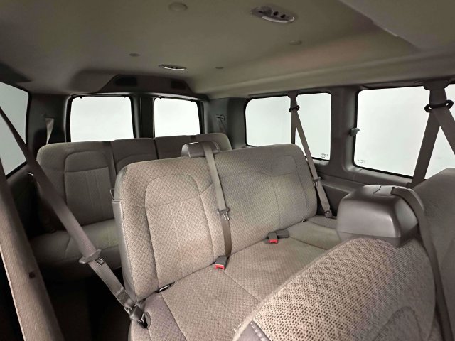 Used 2018 Chevrolet Express 2500 LT w/ LT Preferred Equipment Group RWD image 31