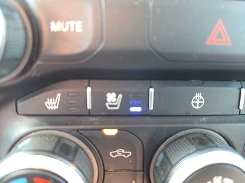 Used 2020 RAM 1500 Laramie image 19