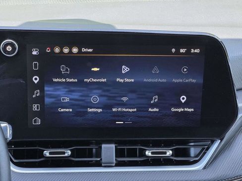 Used 2026 Chevrolet Equinox LT FWD image 4