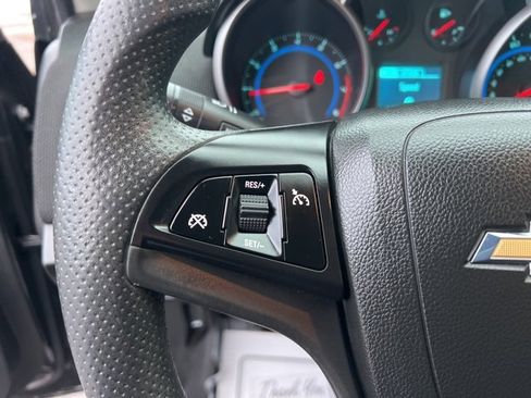 Used 2016 Chevrolet Cruze LT image 23