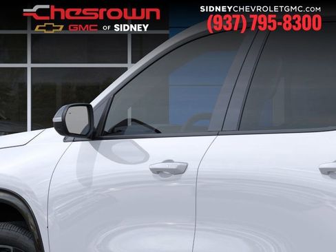 New 2026 Chevrolet Traverse RS w/ LPO, Floor Liner Package AWD/4WD image 12