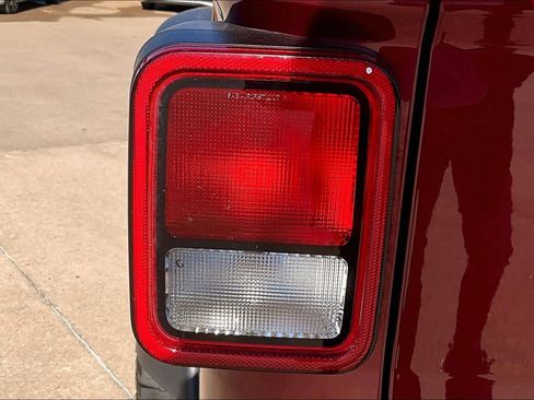 Used 2021 Jeep Gladiator Mojave image 42