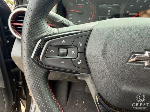 Used 2025 Chevrolet Trax RS w/ Driver Confidence Package FWD image 16