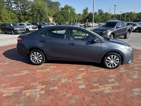 Used 2016 Toyota Corolla LE FWD image 37