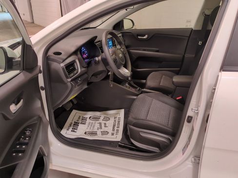 Used 2020 Kia Rio S image 16