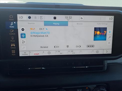 Used 2024 Jeep Gladiator Sport image 15