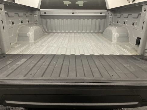 Used 2024 Chevrolet Silverado 1500 LT AWD/4WD image 19
