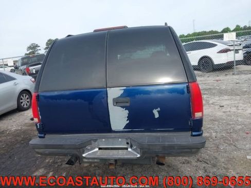 Used 1999 Chevrolet Suburban 2WD w/ Preferred Equipment Group 3 image 8